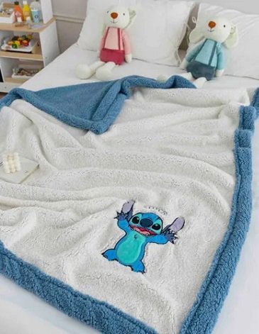 Manta de Corderito Doble STITCH PIÑATA